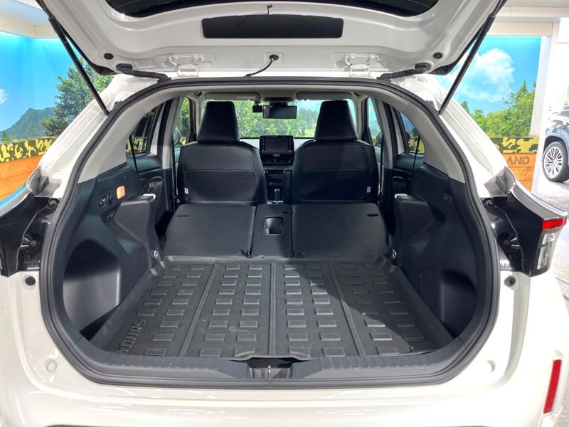 2020 Toyota Yaris Cross 6AA-MXPJ10 (UW-6a924ec5e25fc)[10]