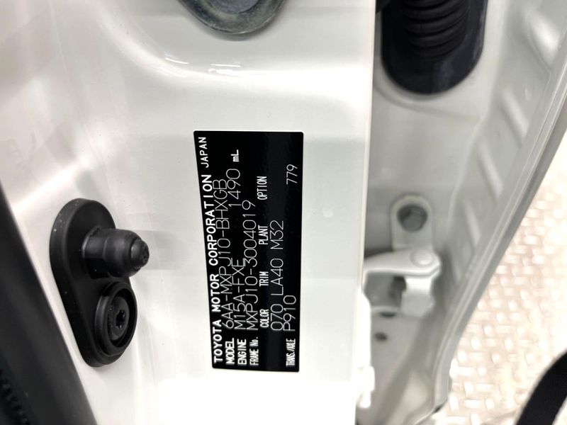 2020 Toyota Yaris Cross 6AA-MXPJ10 (UW-6a924ec5e25fc)[1]