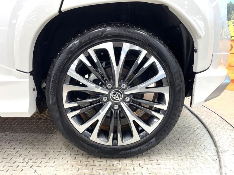 2020 Toyota Yaris Cross 6AA-MXPJ10 (UW-6a924ec5e25fc)[23]