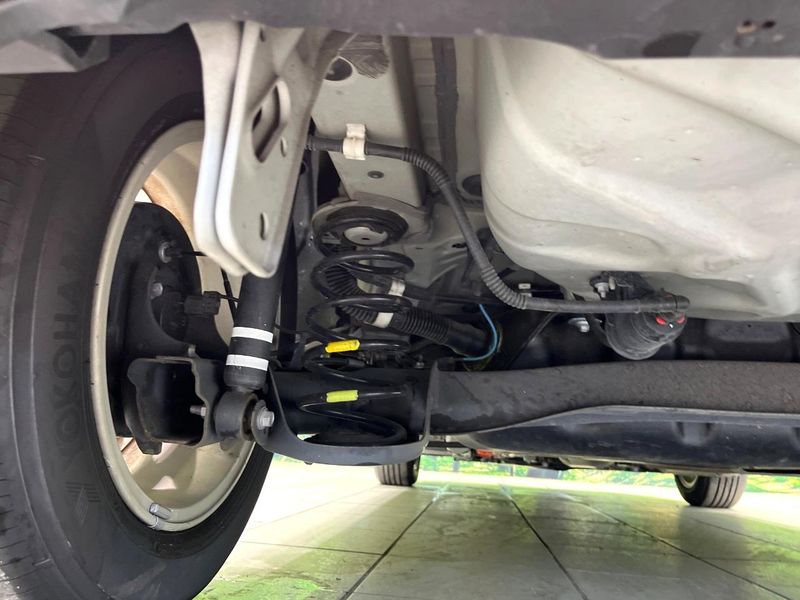2021 Toyota Aqua 6AA-MXPK11 (UW-6a924ed04e2dd)[24]