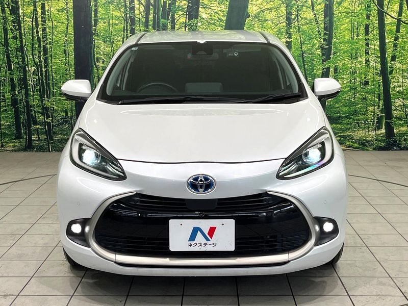 2021 Toyota Aqua 6AA-MXPK11 (UW-6a924ed04e2dd)[12]