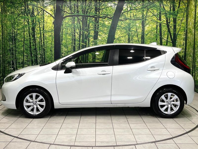 2021 Toyota Aqua 6AA-MXPK11 (UW-6a924ed04e2dd)[10]