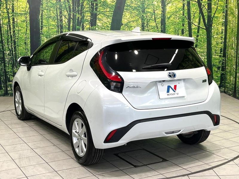 2021 Toyota Aqua 6AA-MXPK11 (UW-6a924ed04e2dd)[9]
