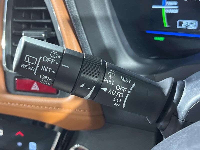 2014 Honda Vezel DAA-RU3 (UW-6a924f3f5acb0)[26]