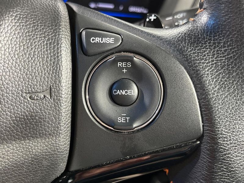 2014 Honda Vezel DAA-RU3 (UW-6a924f3f5acb0)[28]