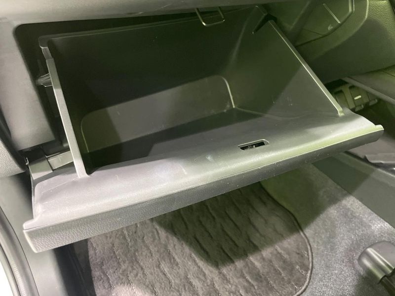 2019 Honda Vezel DAA-RU4 (UW-6a924f44962f4)[25]