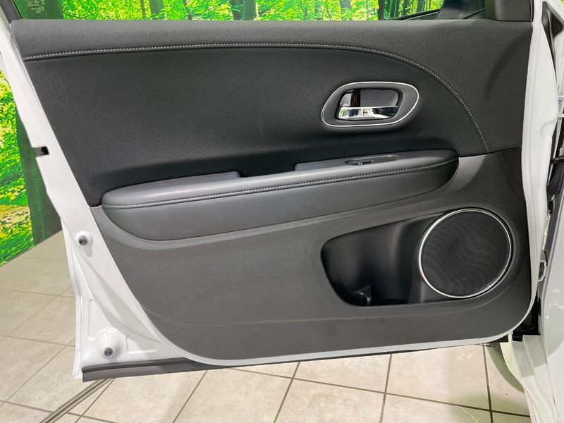 2019 Honda Vezel DAA-RU4 (UW-6a924f44962f4)[24]