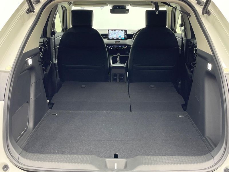 2023 Honda Vezel 6AA-RV5 (UW-6a924f4c4cabf)[23]