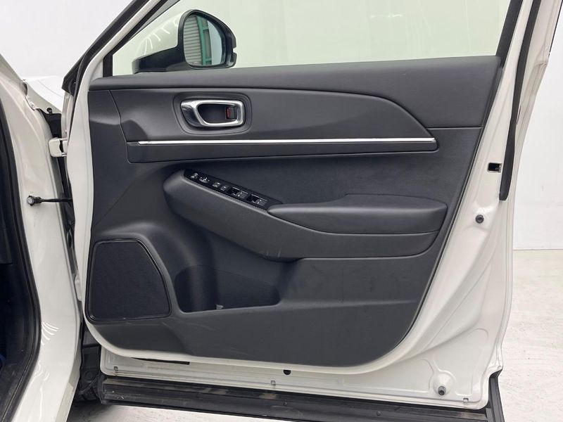 2023 Honda Vezel 6AA-RV5 (UW-6a924f4c4cabf)[28]