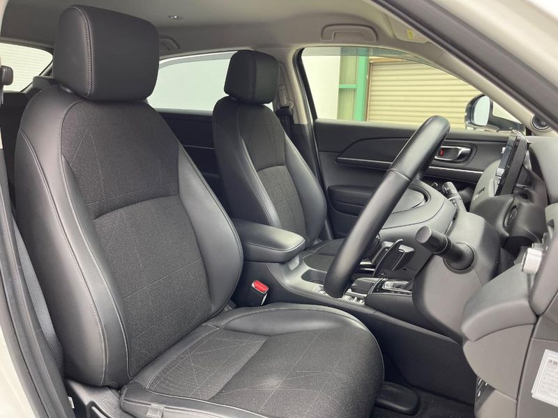 2023 Honda Vezel 6AA-RV5 (UW-6a924f4c4cabf)[4]