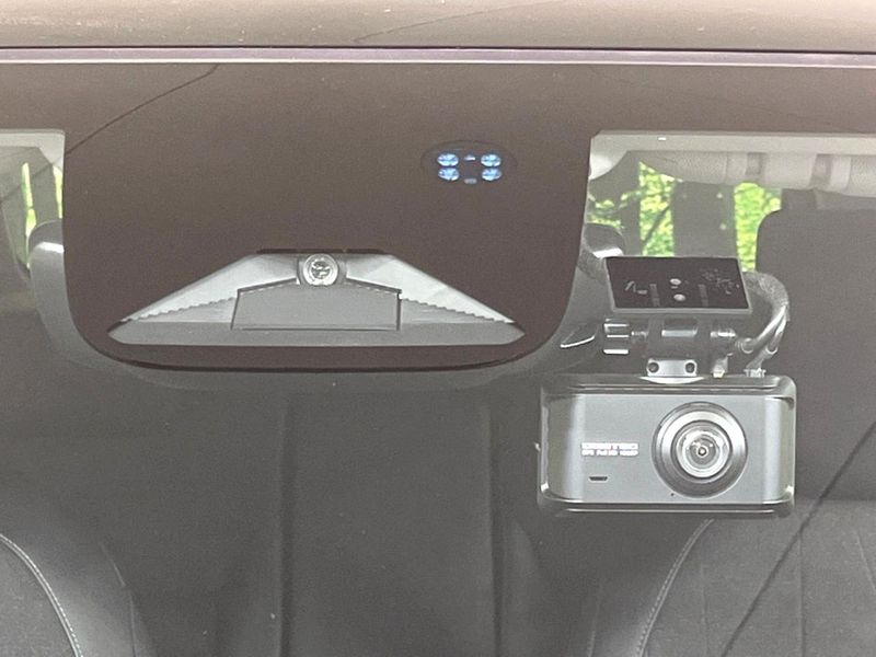 2021 Honda Vezel 6AA-RV6 (UW-6a924f519cb95)[17]