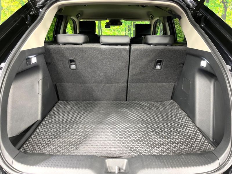 2021 Honda Vezel 6AA-RV6 (UW-6a924f519cb95)[5]