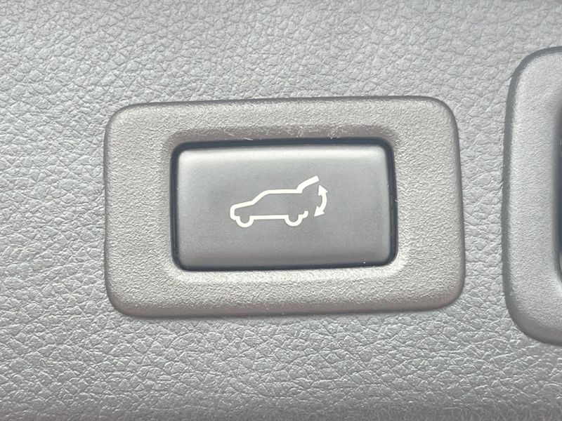 2015 Subaru Forester DBA-SJ5 (UW-6a924f64e1c73)[25]