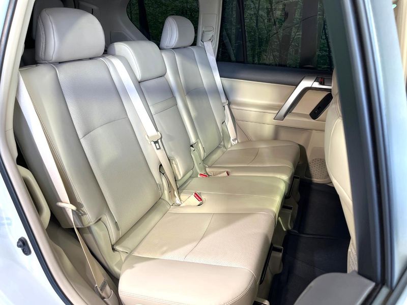 2022 Toyota Land Cruiser Prado 3BA-TRJ150W (UW-6a924f7c07375)[23]