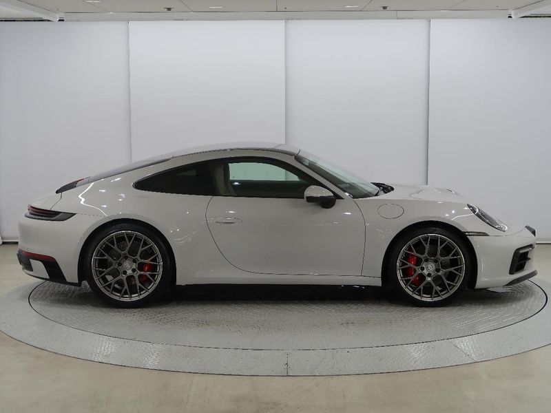 2024 Porsche 911 7BA-992NC1 (UW-6a924fb86b53a)[12]