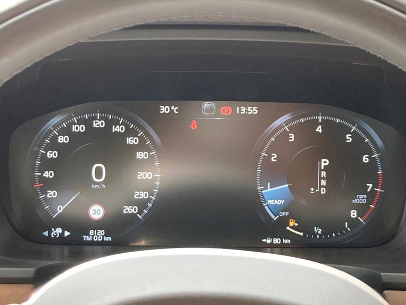 2017 Volvo S90 DBA-PB420 (UW-6a924fc0bf8d8)[26]
