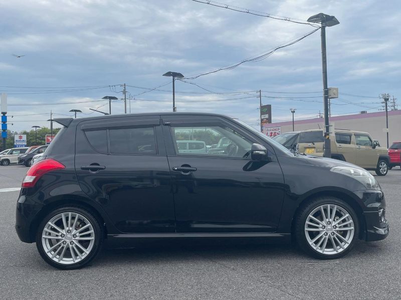 2016 Suzuki Swift Sport CBA-ZC32S (UW-6a924fc88dd25)[7]