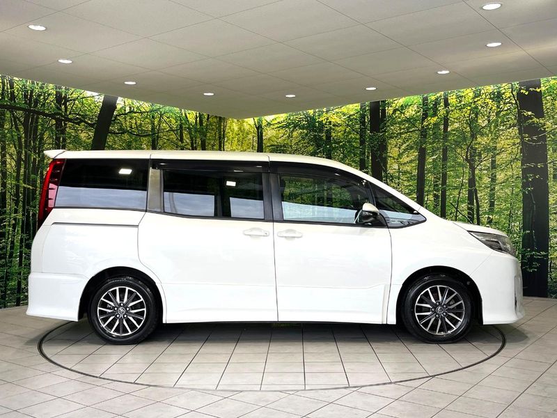2014 Toyota Noah DBA-ZRR80W (UW-6a924fd41bb3a)[10]