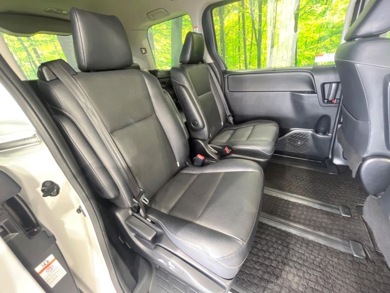 2015 Toyota Esquire DBA-ZRR80G (UW-6a924fd5e06e3)[22]