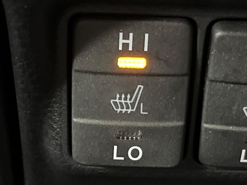 2018 Toyota Esquire DBA-ZRR80G (UW-6a924fdd75c6d)[15]