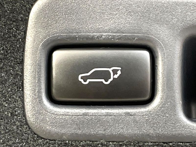2015 Toyota Harrier DBA-ZSU60W (UW-6a924febaa61d)[14]