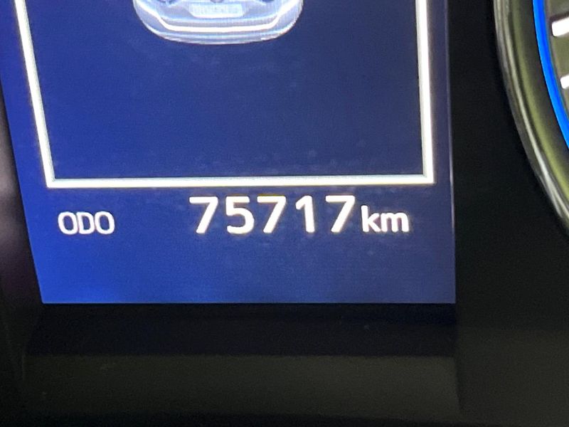 2017 Toyota Harrier DBA-ZSU60W (UW-6a924fedd9406)[2]