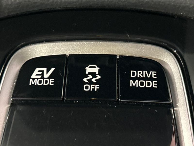 2023 Toyota Corolla Cross 6AA-ZVG11 (UW-6a924ff097d4e)[26]