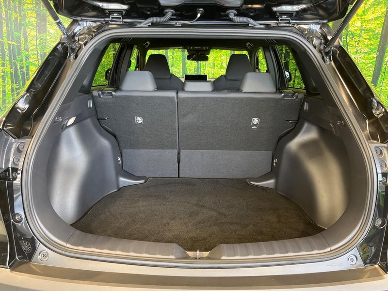 2024 Toyota Corolla Cross 6AA-ZVG13 (UW-6a924ff44da6b)[24]