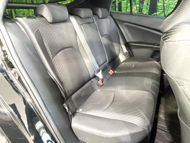 2016 Toyota Prius DAA-ZVW50 (UW-6a92500019132)[12]