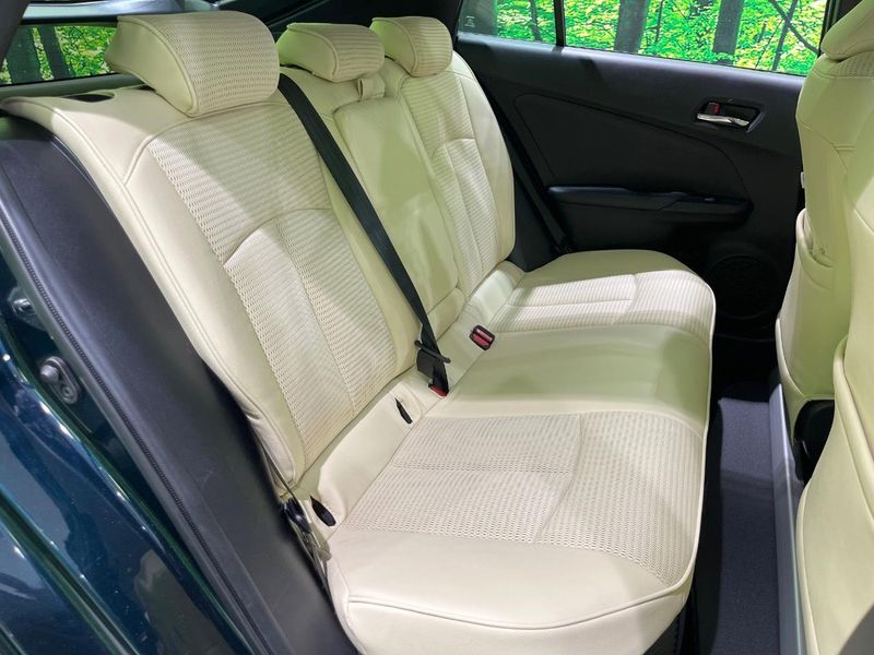 2022 Toyota Prius 6AA-ZVW55 (UW-6a92500d2ac04)[8]
