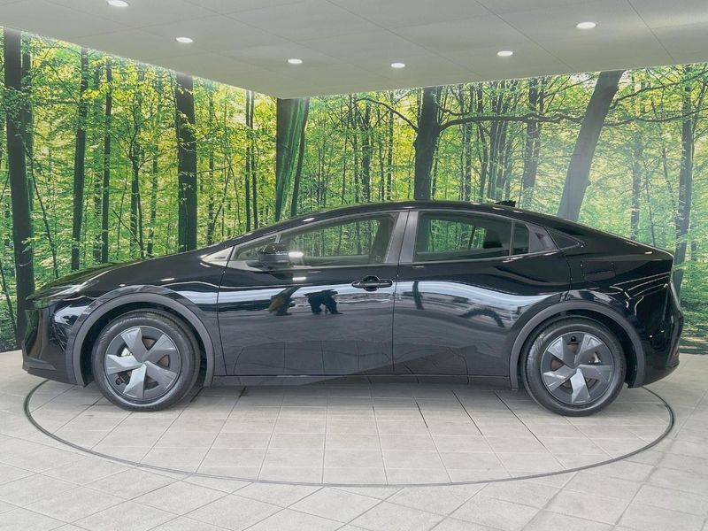2023 Toyota Prius 6AA-ZVW60 (UW-6a92500e5f2bd)[10]