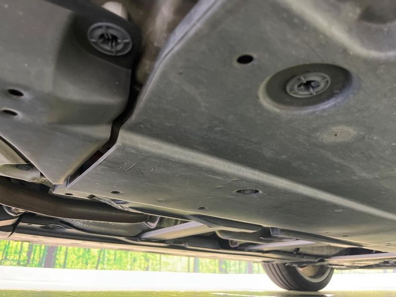2018 Toyota Corolla Sport 6AA-ZWE211H (UW-6a925010be411)[23]