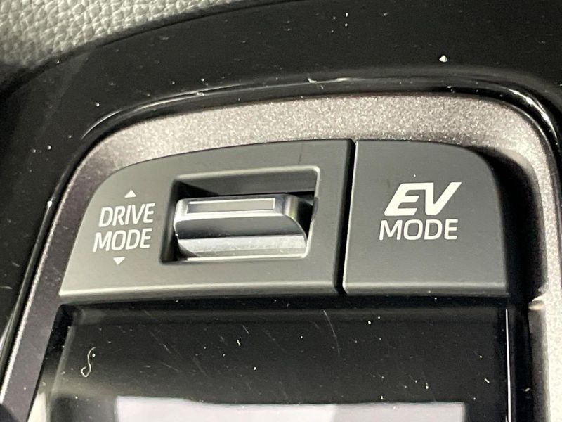 2023 Toyota Corolla Touring 6AA-ZWE219W (UW-6a92501386a59)[22]
