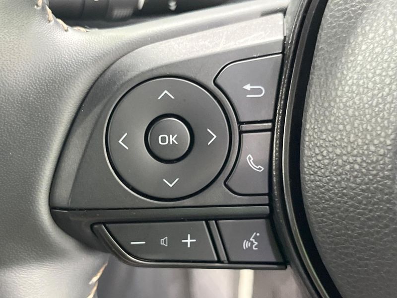 2023 Toyota Corolla Touring 6AA-ZWE219W (UW-6a925015e599a)[17]