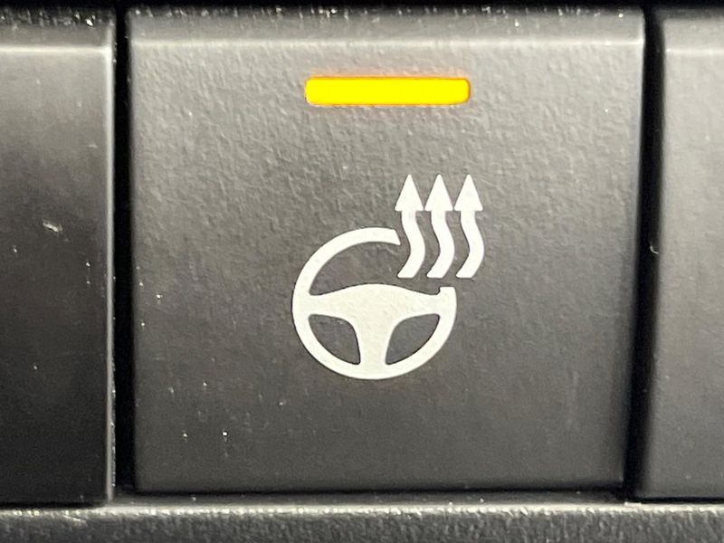 2023 Toyota Corolla Touring 6AA-ZWE219W (UW-6a925015e599a)[11]