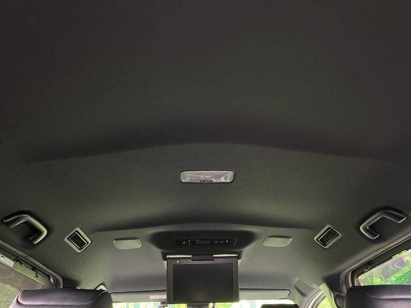 2019 Toyota Noah DAA-ZWR80W (UW-6a92501aa6d8b)[12]