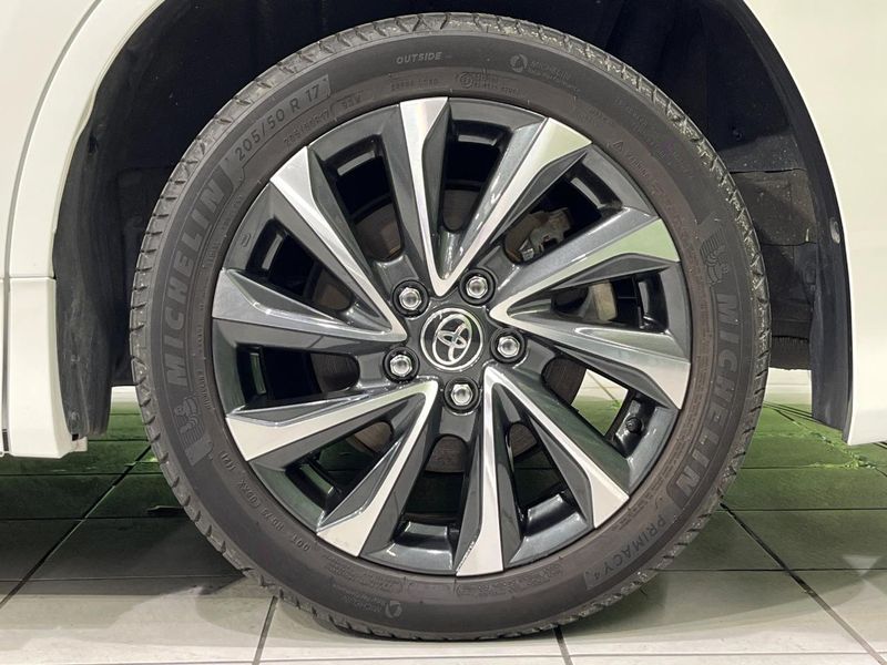 2022 Toyota Voxy 6AA-ZWR90W (UW-6a92502039c6a)[17]