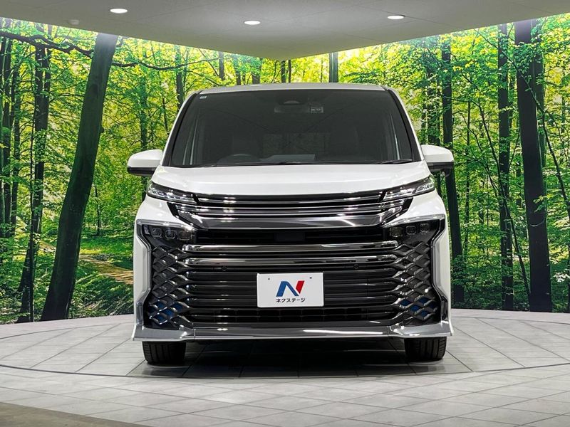 2022 Toyota Voxy 6AA-ZWR90W (UW-6a92502039c6a)[20]