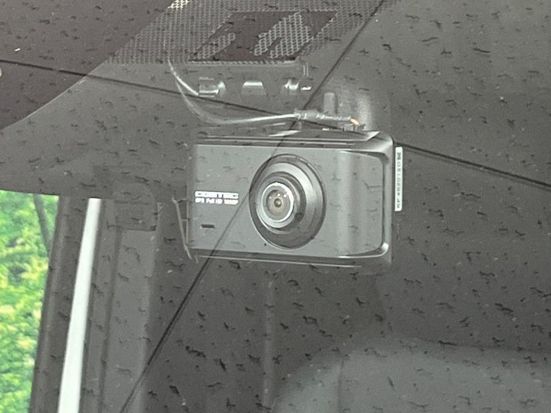 2022 Toyota Voxy 6AA-ZWR90W (UW-6a92502039c6a)[10]