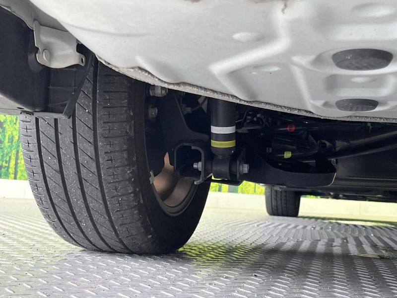 2023 Toyota Voxy 6AA-ZWR90W (UW-6a9250239312b)[29]