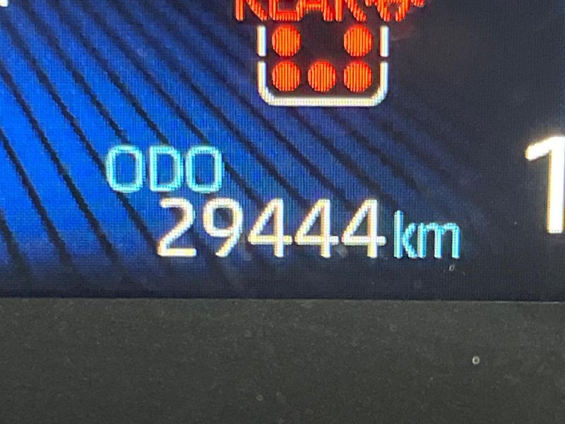 2023 Toyota Voxy 6AA-ZWR90W (UW-6a9250239312b)[2]