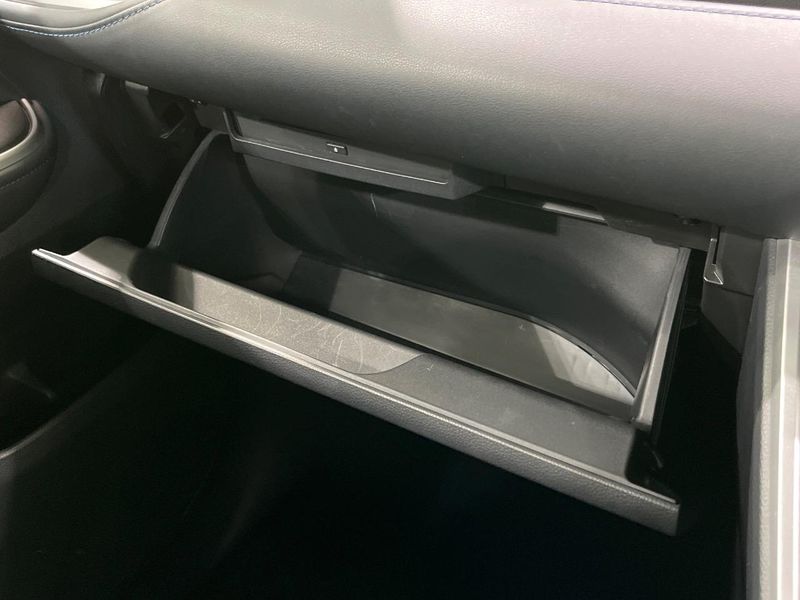 2023 Toyota Voxy 6AA-ZWR90W (UW-6a92502438c51)[7]