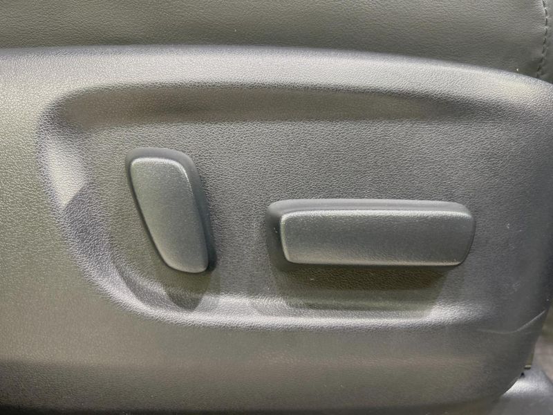 2020 Toyota Alphard 3BA-AGH30W (UW-6a939db7432fb)[7]