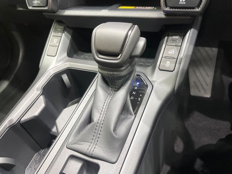 2026 Toyota RAV4 6AA-AXAN64 (UW-6a939dd87808a)[25]