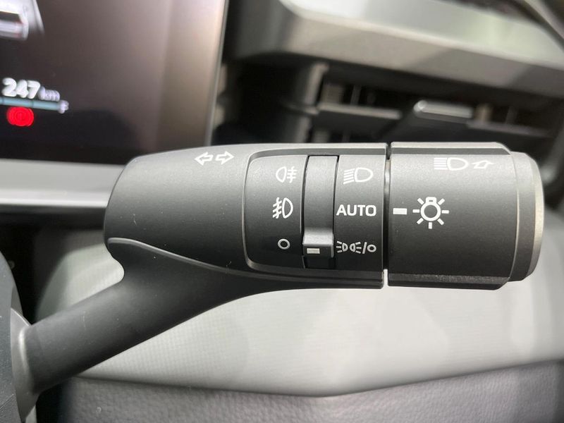 2026 Toyota RAV4 6AA-AXAN64 (UW-6a939dd87808a)[16]