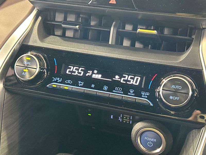 2022 Toyota Harrier Hybrid 6AA-AXUH80 (UW-6a939ddf15d1f)[17]