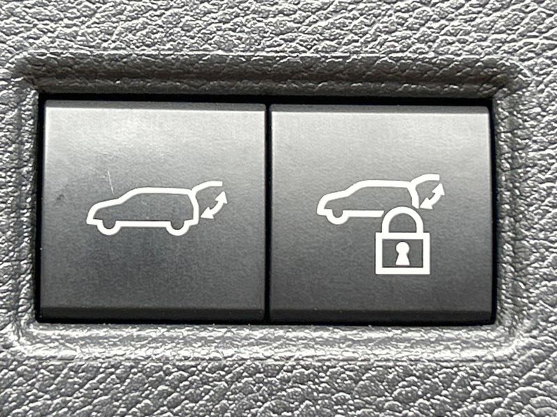 2023 Toyota Harrier Hybrid 6AA-AXUH80 (UW-6a939de294ec2)[22]
