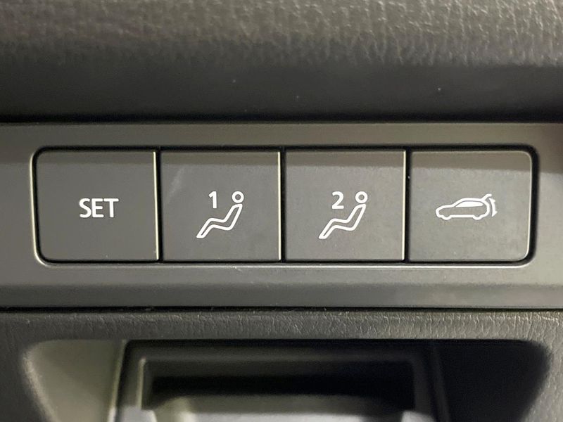 2022 Mazda CX-30 5AA-DMEJ3P (UW-6a939e51a5ca4)[14]