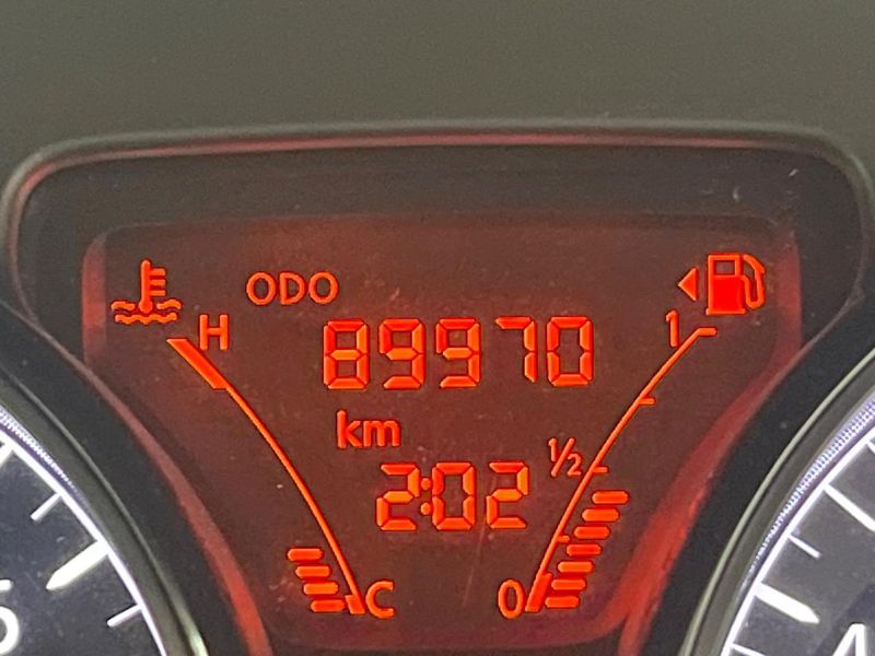 2019 Nissan Note DBA-E12 (UW-6a939e5c4fee4)[2]