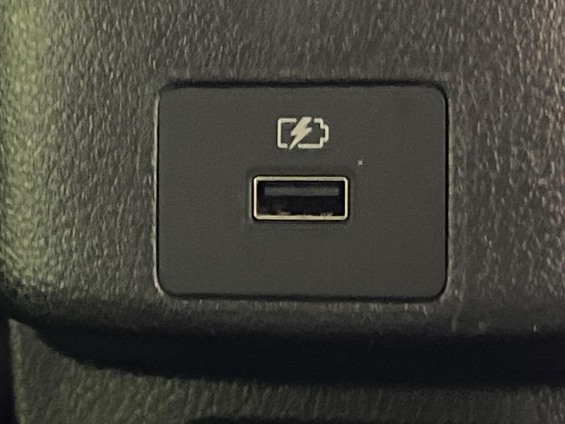 2023 Nissan Aura 6AA-FE13 (UW-6a939e67296b1)[26]